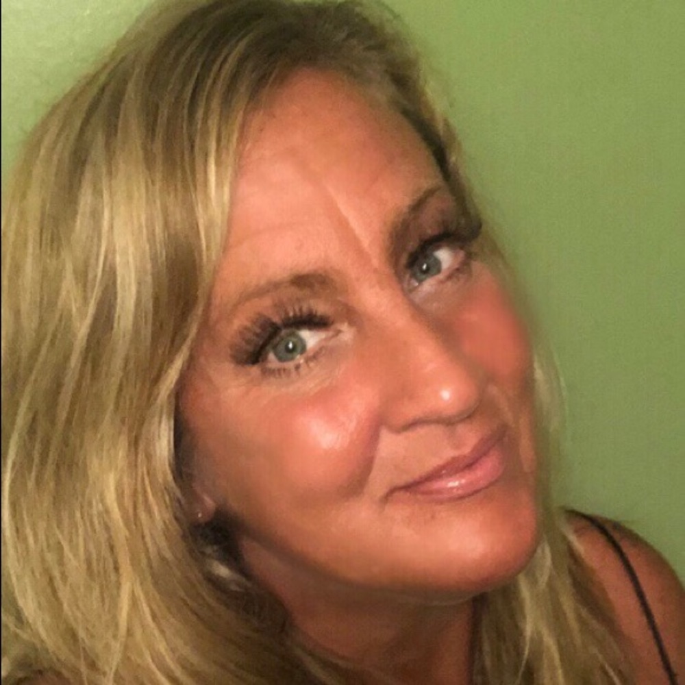 Meet your Posher, Michele